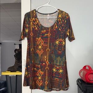 LuLaRoe Vibrant Tribal Print Short Sleeve Top